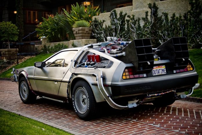 delorean dmc-12 back to the future