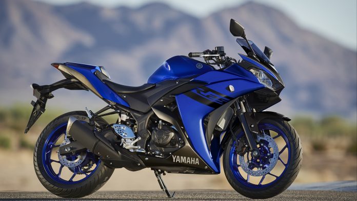 2018_Yamaha-YZF-R250_EU