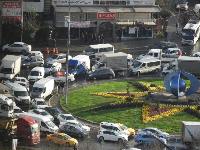 Trafiğe kayıtlı araç sayısı 26 milyon