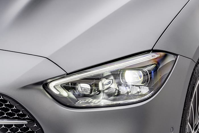 Mercedes-Benz C-Klasse, LED farlar