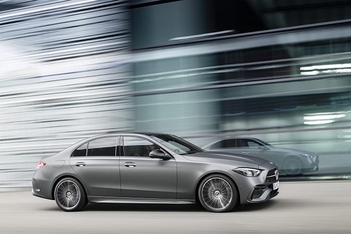 Mercedes Benz C Serisi Sedan 2021 yan görünüm