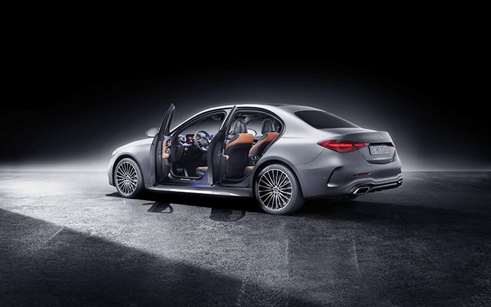Mercedes-Benz C- Sarı deri koltuklarıylla