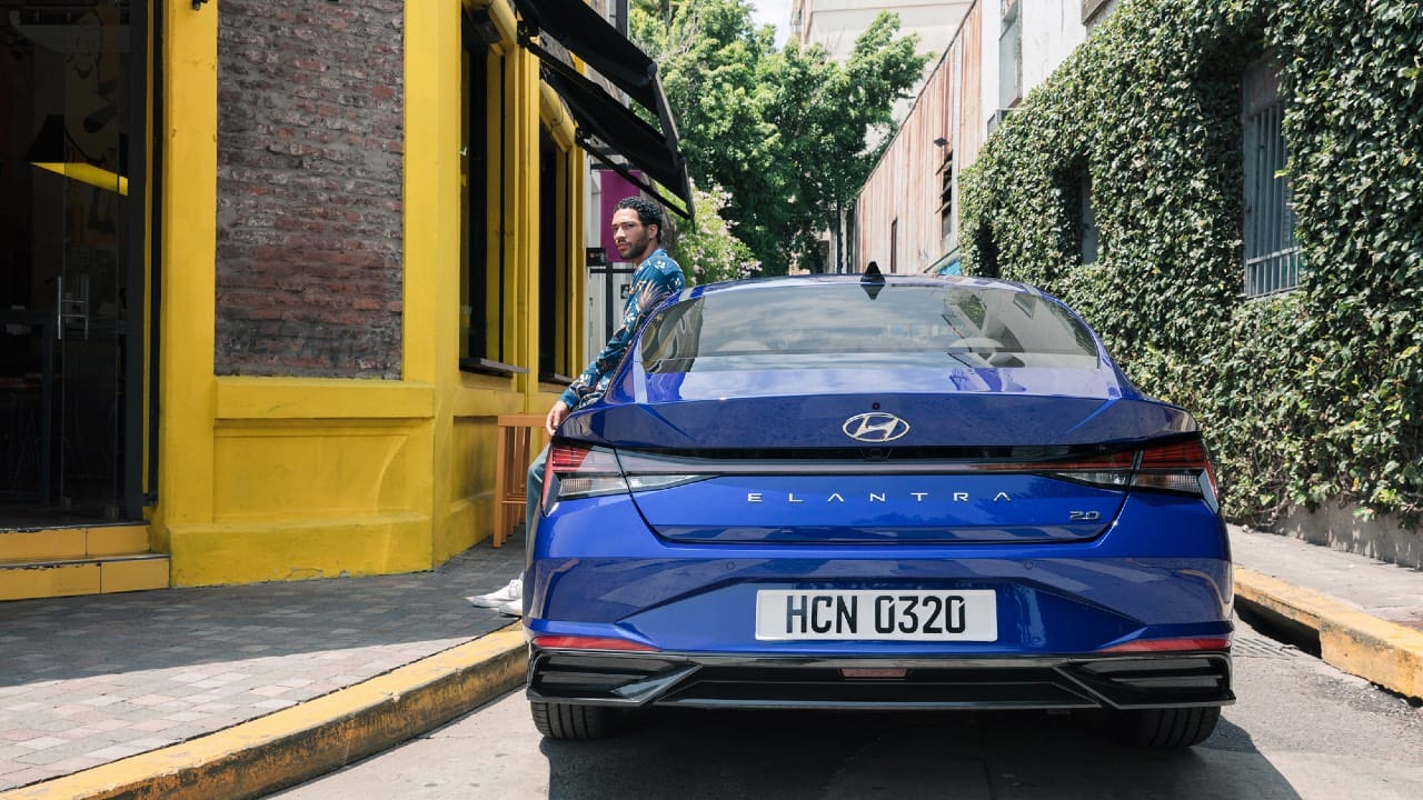 hyundai elantra 2021 arka tasarım