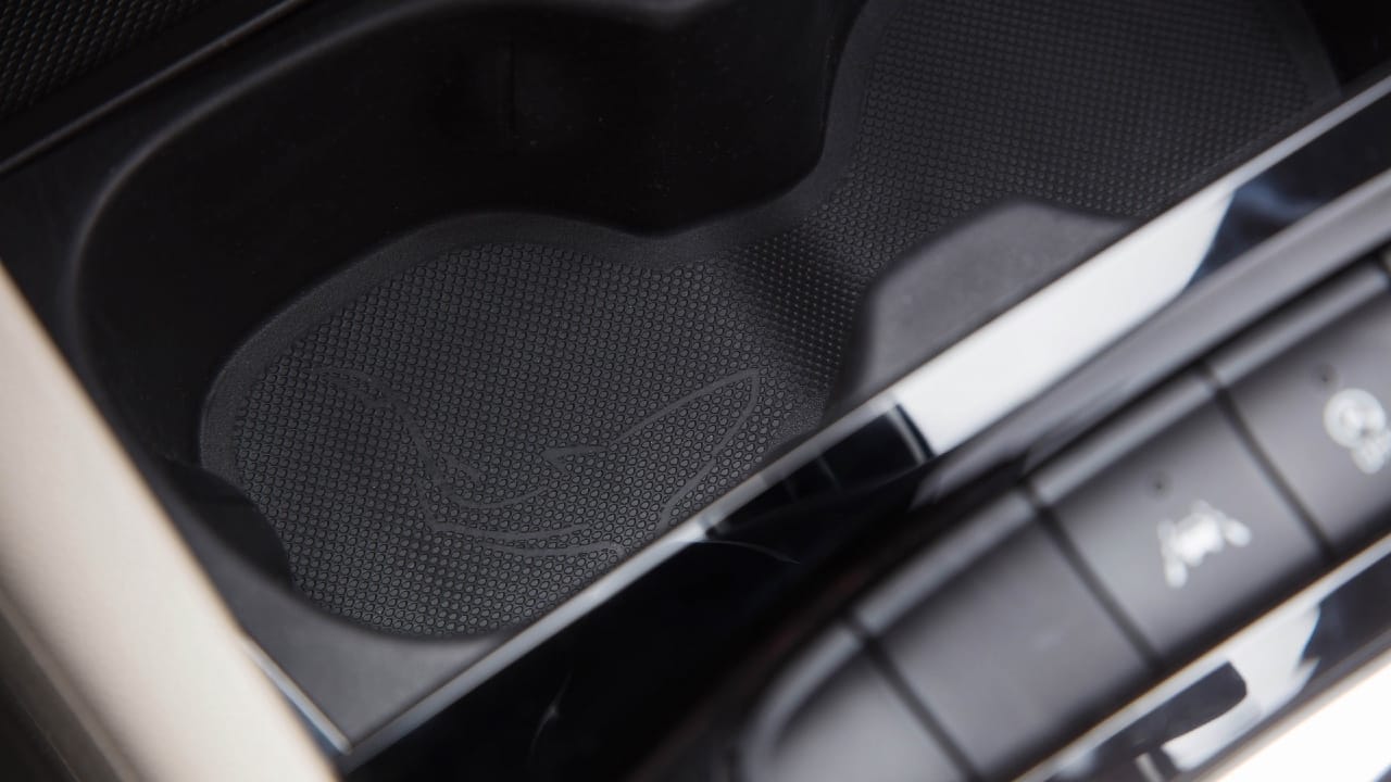 opel köpekbalığı imzası