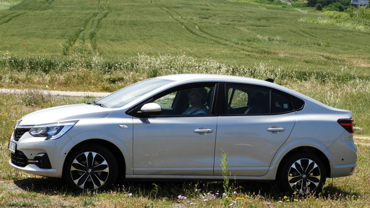 Renault Taliant yan görünüm