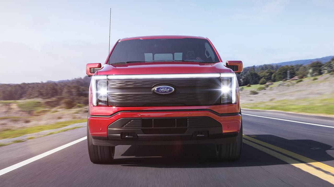 Ford F-150 Lightning (2022)