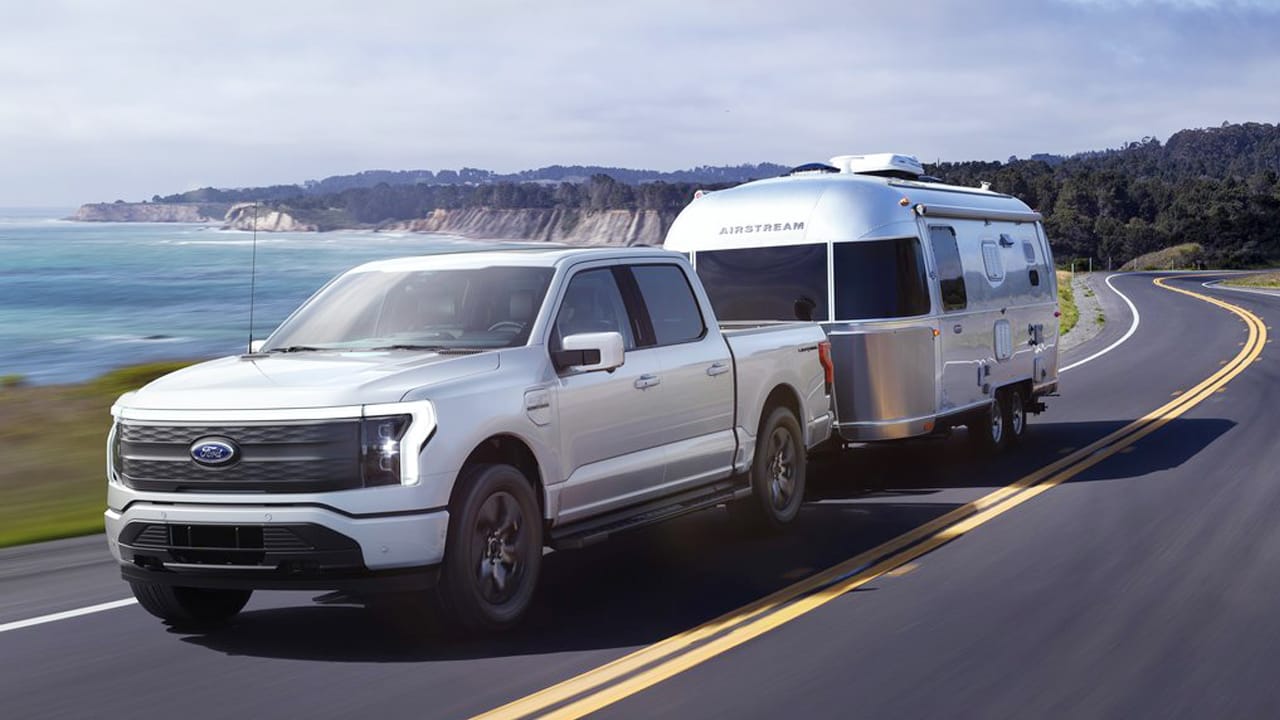 Ford F-150 Lightning (2022)