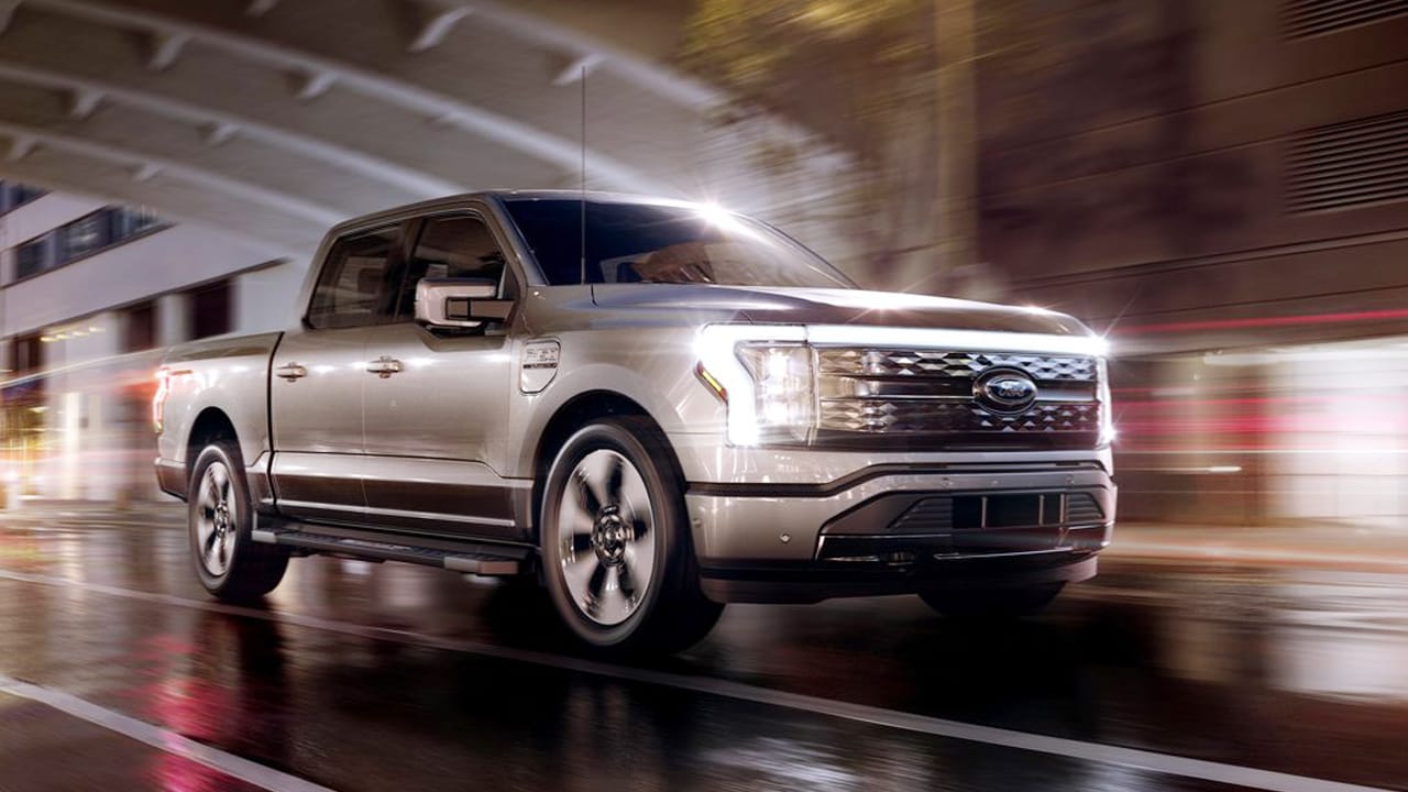 Ford F-150 Lightning (2022)