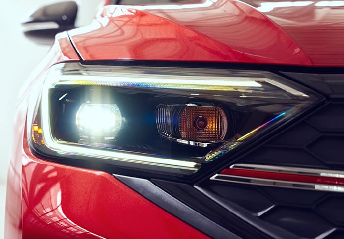 Yeni-Jetta-2022-ön-led-Farlar