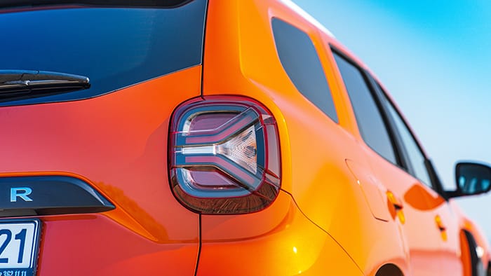 Yeni-Dacia-Duster-EDC-tavan