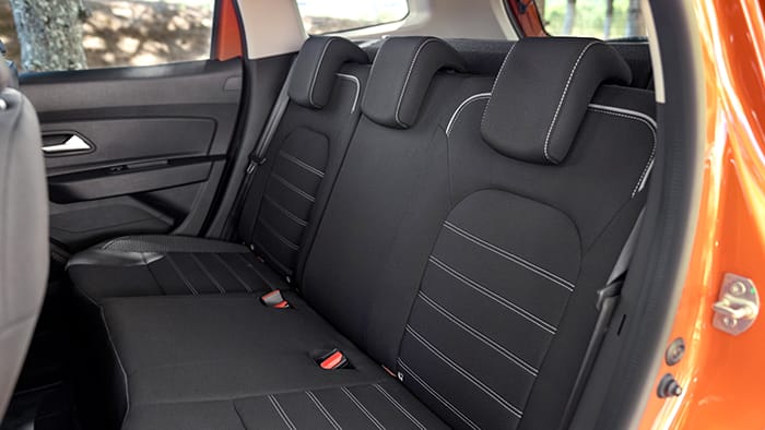 Yeni-Dacia-Duster-EDC-arka-koltuklar