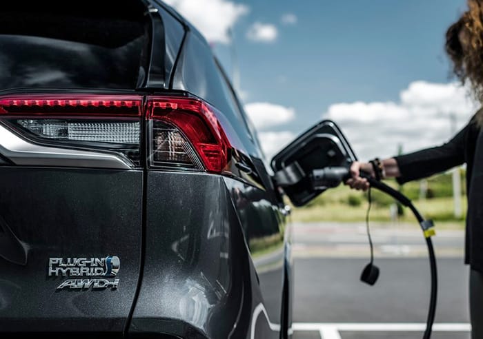 Toyota-RAV4_Hybrid__şarj