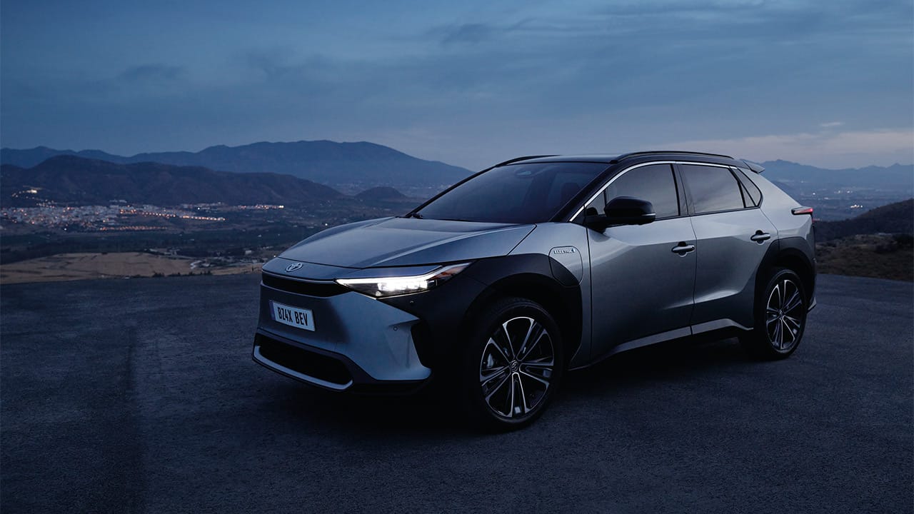 Elektrikli Toyota bZ4x SUV