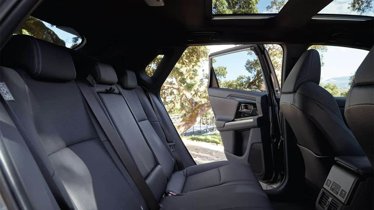 Elektrikli Toyota bZ4x SUV