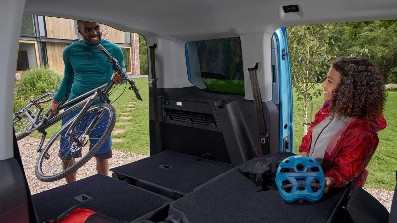 volkswagen caddy ikizi yeni ford tourneo connect