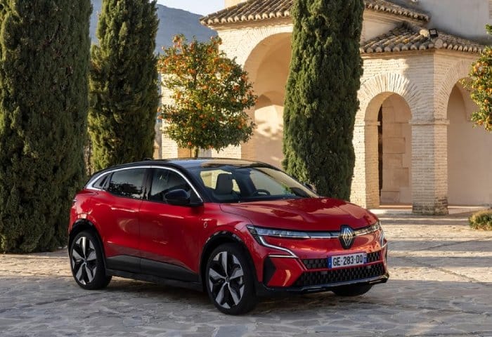 Renault elektrikli araçlarla büyüyecek