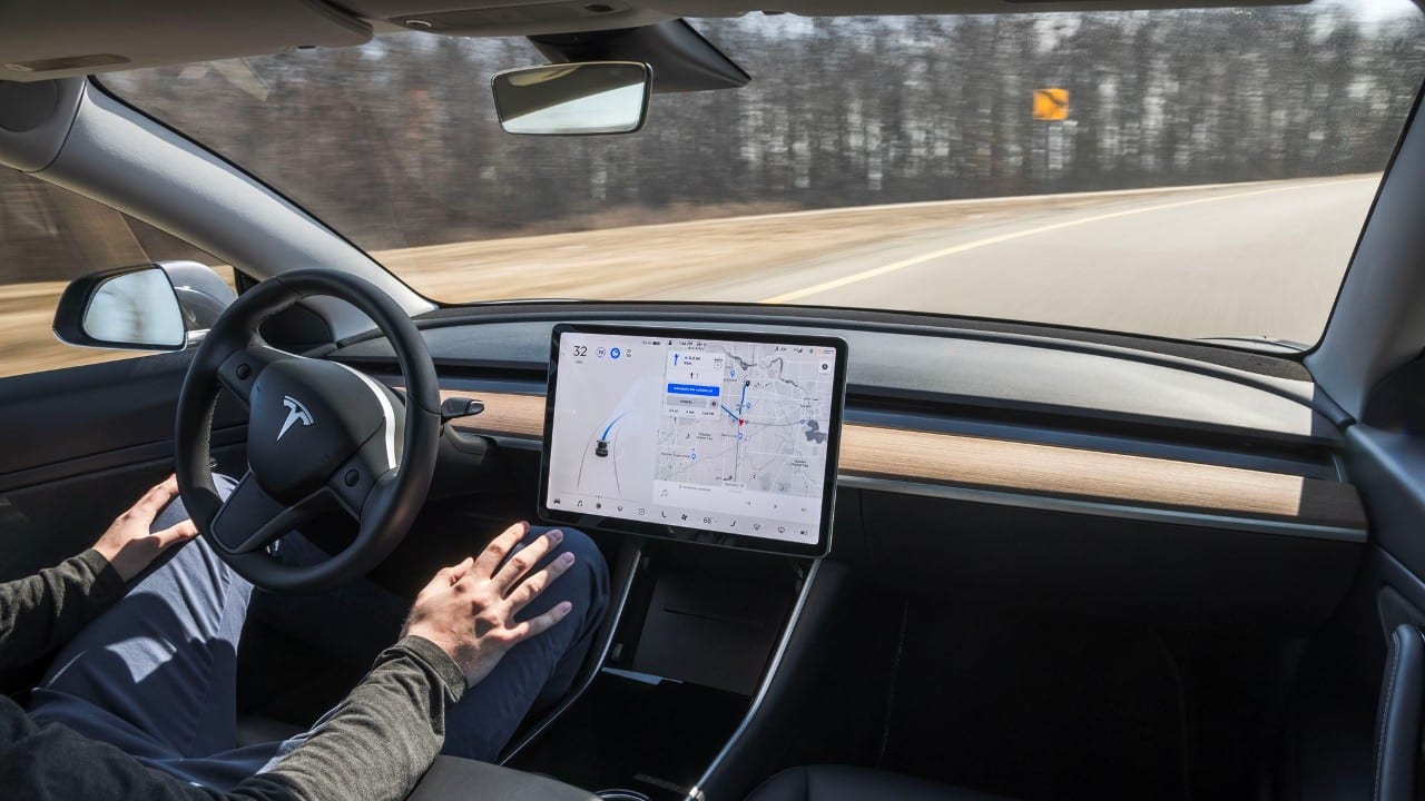 tesla otopilot