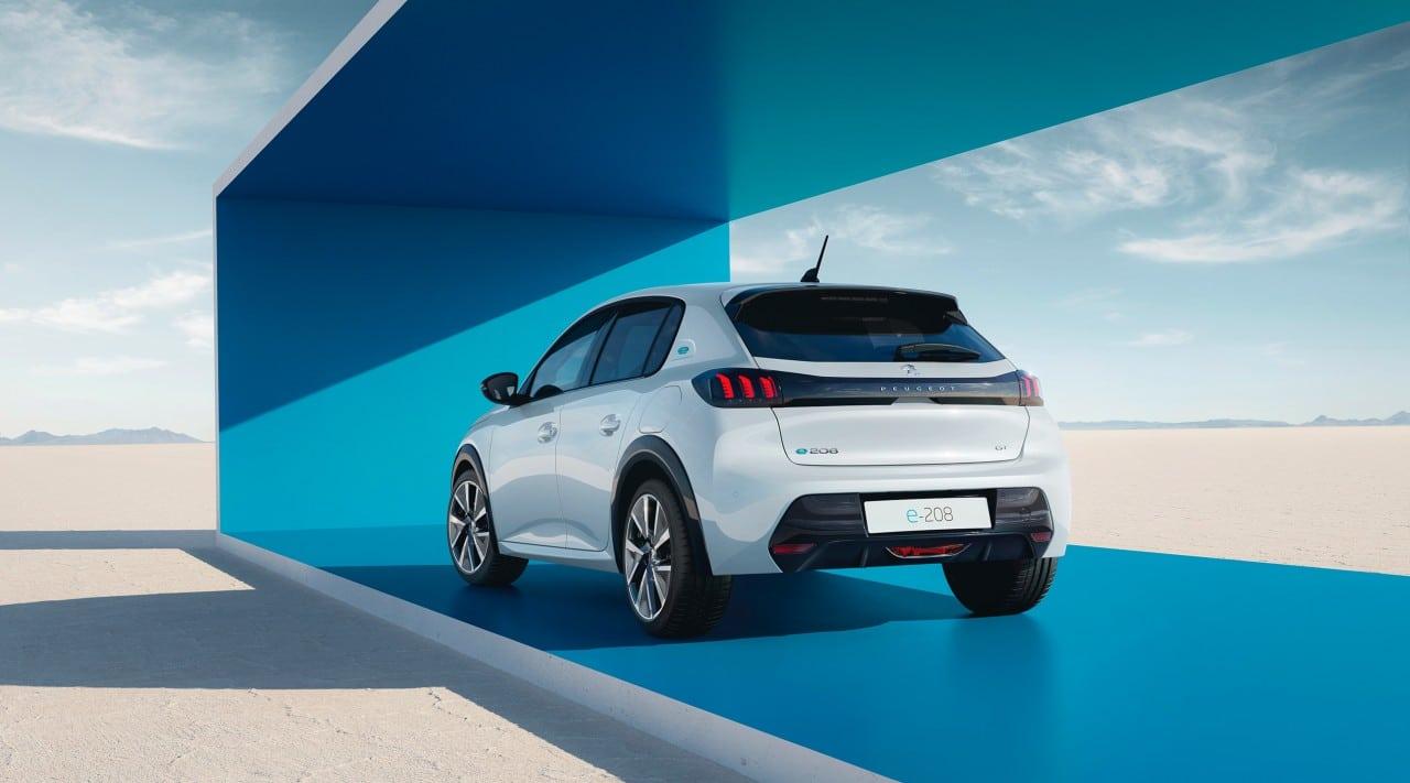 elektrikli peugeot 208 kac km gidiyor