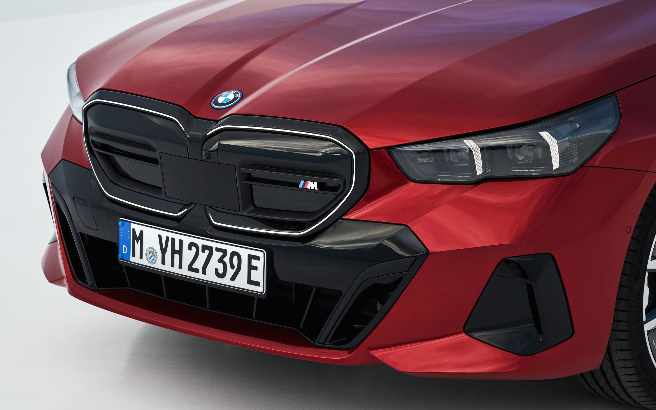 tamamen elektrikli yeni bmw 5 serisi
