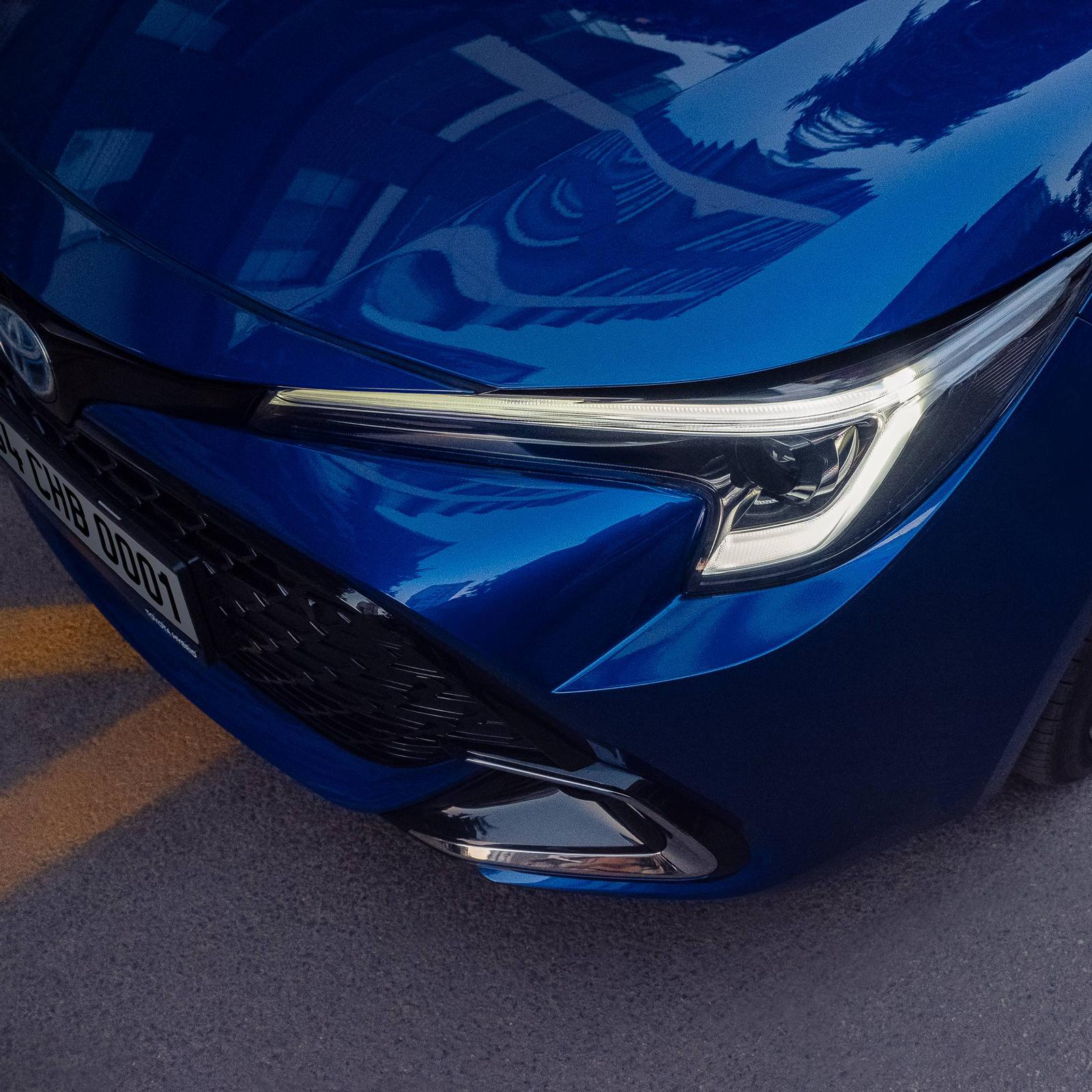 yeni toyota corolla hatchback