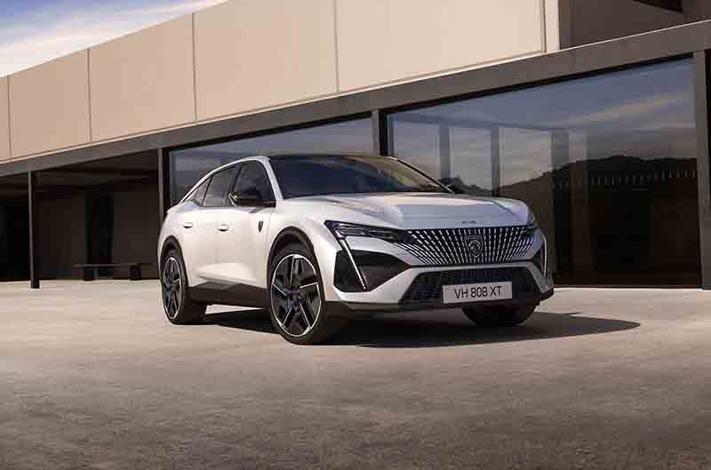 2025 model Peugeot E-408 tanıtıldı